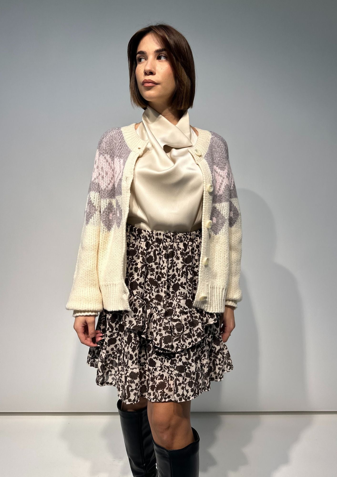 14B731010944_33|628784945d78f350f14e63e860d3d7cc